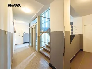 Prodej bytu 2+kk, Praha - Nusle, Kloboučnická, 52 m2