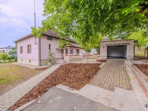Prodej rodinného domu, Lukov, Za Humny, 376 m2