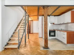 Prodej bytu 2+kk, Praha - Smíchov, Plzeňská, 63 m2