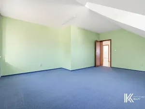 Prodej kanceláře, Hrochův Týnec, 356 m2