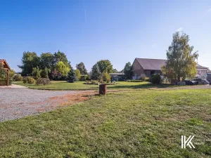 Prodej kanceláře, Hrochův Týnec, 356 m2