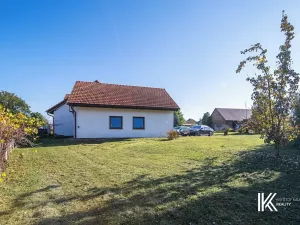 Prodej kanceláře, Hrochův Týnec, 356 m2