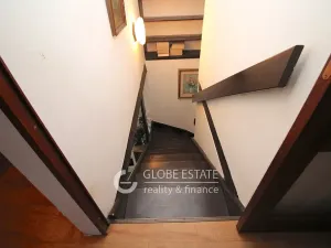 Prodej rodinného domu, Vinařice, 230 m2