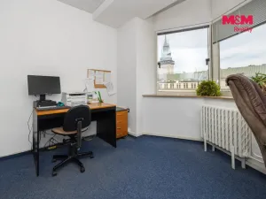 Pronájem kanceláře, Pardubice - Zelené Předměstí, 137 m2