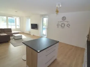 Pronájem bytu 3+kk, Praha - Střížkov, Makedonská, 90 m2