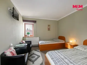 Prodej ubytování, Kladruby, Husova, 900 m2
