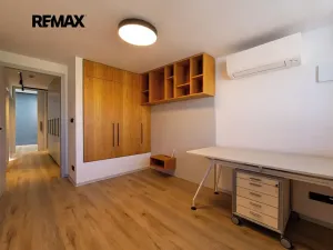 Prodej vícegeneračního domu, Praha - Vysočany, Moravcových, 228 m2