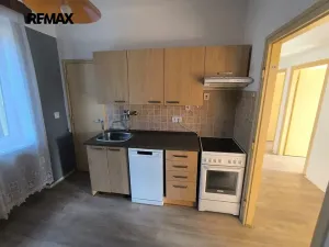 Pronájem bytu 3+1, Praha - Čakovice, Radbuzská, 85 m2