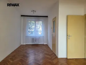 Pronájem bytu 3+1, Praha - Čakovice, Radbuzská, 85 m2