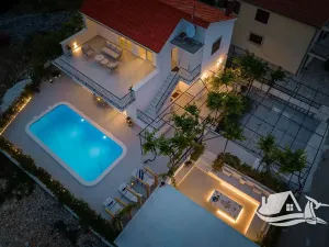 Prodej vily, Rogoznica, Chorvatsko, 120 m2