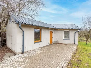 Pronájem rodinného domu, Lukov, Hradská, 32 m2