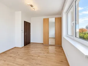 Pronájem rodinného domu, Praha - Letňany, Škarvadova, 170 m2