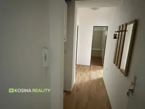Pronájem bytu 1+1, Karlovy Vary, Závodu míru, 40 m2