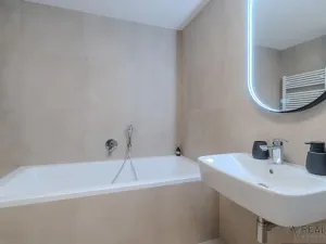 Pronájem bytu 2+kk, Ostrava, Dlouhá, 58 m2