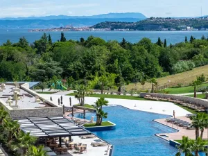 Prodej rodinného domu, Umag, Chorvatsko, 400 m2