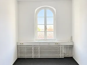 Pronájem kanceláře, Uherský Brod, Masarykovo nám., 15 m2