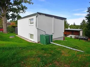 Prodej chaty, Lešany, 85 m2