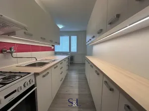 Pronájem bytu 3+1, Chomutov, Bezručova, 83 m2