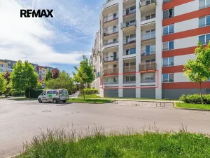 Pronájem bytu 2+kk, Praha - Zličín, Sazovická, 48 m2