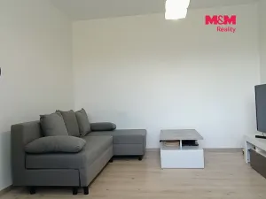 Pronájem bytu 1+1, Děčín - Děčín VI-Letná, Želenická, 35 m2