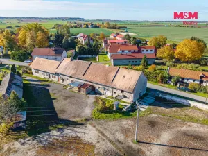 Prodej zemědělské usedlosti, Dobrovice - Libichov, 300 m2