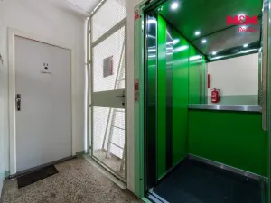 Prodej bytu 2+1, Karlovy Vary - Drahovice, Úvalská, 58 m2
