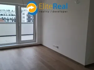 Pronájem bytu 2+kk, Olomouc, Varšavské nám., 43 m2