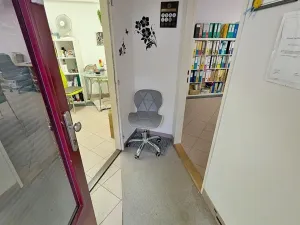 Pronájem obchodního prostoru, Beroun, V Pražské bráně, 42 m2