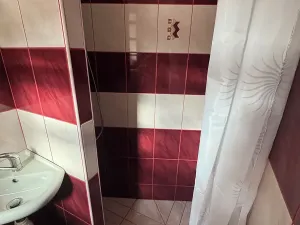 Pronájem bytu 1+1, Vrchlabí, Nám. Míru, 30 m2