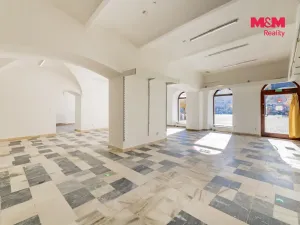 Prodej obchodního prostoru, Bruntál, nám. Míru, 550 m2