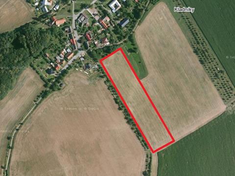 Prodej zemědělské půdy, Kladníky, 3710 m2