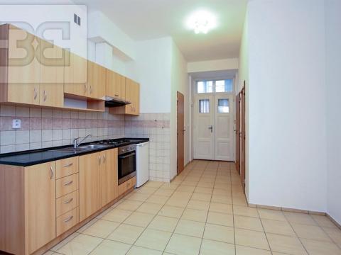 Pronájem bytu 1+1, Praha - Žižkov, Seifertova, 40 m2