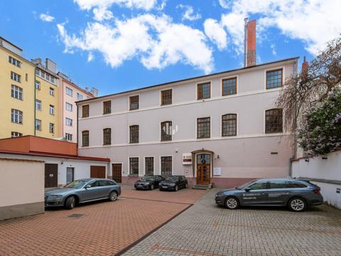 Pronájem kanceláře, Praha - Vinohrady, Slezská, 250 m2