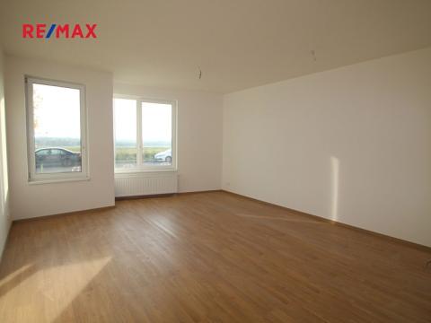 Prodej bytu 1+kk, Praha - Dolní Počernice, Černodolská, 39 m2