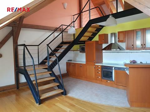 Pronájem bytu 2+kk, Šumperk, Hlavní třída, 84 m2