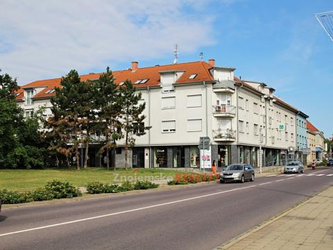 Prodej bytu 2+kk, Znojmo, náměstí Svobody, 55 m2