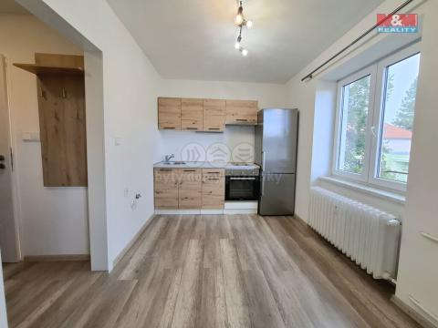 Pronájem bytu 1+1, Karlovy Vary - Stará Role, Závodu míru, 33 m2