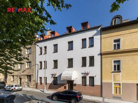 Prodej ubytování, Praha - Břevnov, Hošťálkova, 460 m2