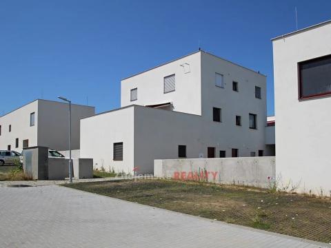 Pronájem bytu 2+kk, Znojmo, Koukalova, 40 m2