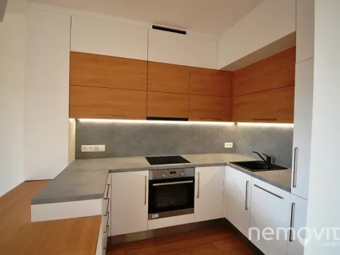 Pronájem bytu 2+kk, Praha - Libuš, Novodvorská, 50 m2