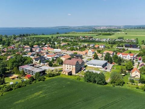 Prodej komerční nemovitosti, Přítluky, 1311 m2