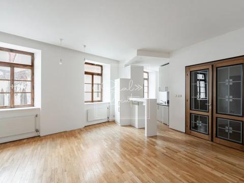 Pronájem bytu 2+kk, Praha - Staré Město, Husova, 82 m2