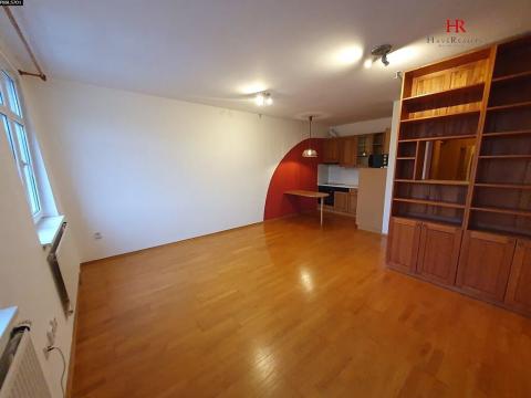 Pronájem bytu 1+kk, Praha - Kunratice, Velké Kunratické, 43 m2