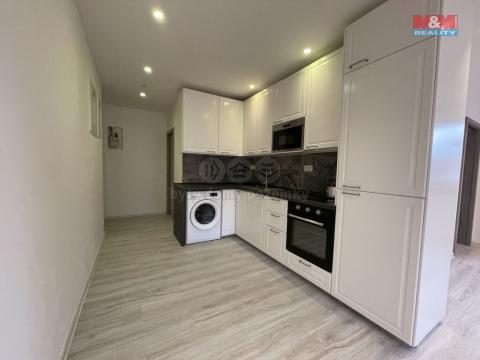 Pronájem bytu 2+kk, Praha - Karlín, Pernerova, 42 m2