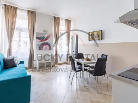 Pronájem bytu 2+kk, Praha - Nové Město, Legerova, 38 m2