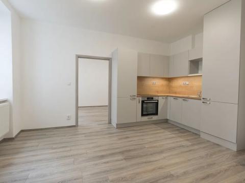 Prodej bytu 2+kk, Brno, Húskova, 44 m2