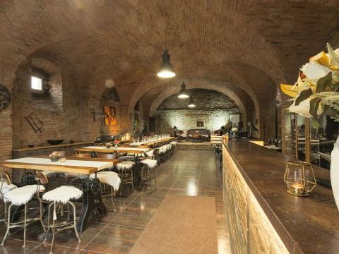 Prodej restaurace, Znojmo, 680 m2