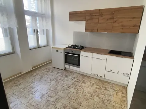 Pronájem bytu 3+kk, Praha - Nové Město, Na Moráni, 61 m2