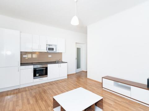 Pronájem bytu 2+kk, Praha - Vysočany, Novovysočanská, 39 m2