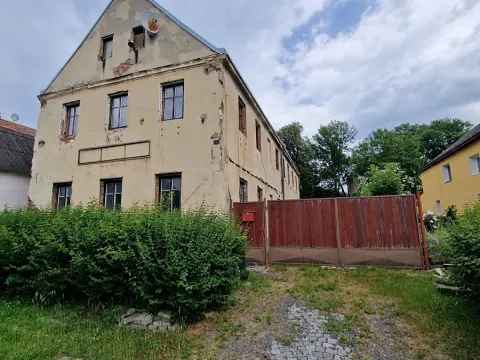 Dražba rodinného domu, Dubí, náměstí Svobody, 96 m2